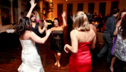 dancing at wedding